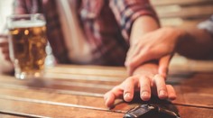 Opitých vodičov na cestách pribúda. Ak sa dostatočne nepotrestajú, majú tendenciu jazdu v opitosti opakovať