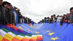 VIDEO: Bolívijčania rozvinuli najdlhšiu vlajku na svete