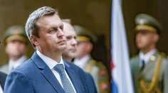 Univerzita stratila rigoróznu prácu s rovnakým názvom, ako je tá od Danka