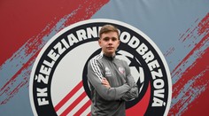 Vyslúžil si rešpekt skúsených futbalistov. Podbrezová má najmladšieho asistenta trénera v Niké lige