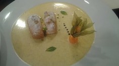 Vanilkový krém s vyprážanou rebarborou