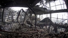 Na letisku v Donecku našli už takmer 80 mŕtvych tiel