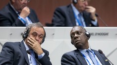 Zastupujúci prezident FIFA Hayatou nechce kandidovať