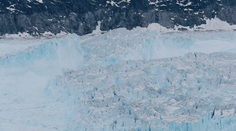 Unikátne zábery roztápajúceho sa ľadovca