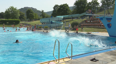 Rozdiely v cene aj v ponuke: Boli sme na slovenskom, rakúskom aj maďarskom kúpalisku