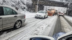Slovensko zasiahnu v stredu snehové zrážky. Podľa SHMÚ môže napadnúť až 15 centimetrov snehu