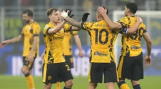 Interu stačil jediný zásah, Pulišič zahodil prvú penaltu v kariére. Benátky s dôležitým krokom k záchrane