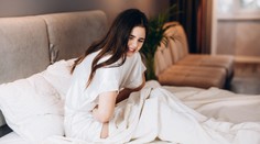 Žena zažíva neuveriteľné menštruačné bolesti. Nepomáha jej ani morfín