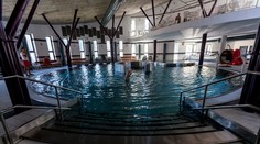 Bratislavská Petržalka má prvú plaváreň, takto to tam vyzerá