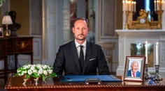 „Teraz je rad na mne.“ Nový nórsky kráľ prehovoril k národu, pri slovách o rodičoch zadržiaval slzy
