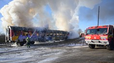 Plánovaná zrážka vlakov pri Nitre. Hasiči a záchranári trénovali, ako zasahovať pri nešťastiach