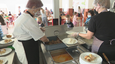 Dotácie na obedy sa môžu vrátiť, budú vraj aj rozpočtovo kryté