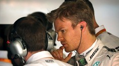 Rosberg bol najrýchlejší v prvom tréningu na VC Číny