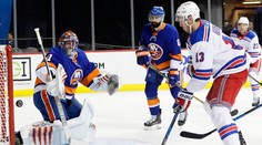 Nashville vyhral Prezidentskú trofej, McDavid má na dosah trofej Arta Rossa