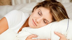 Spánok je dôležitá súčasť života. Viete zaspať bez liekov?