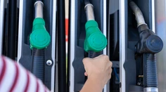 Paradoxná situácia na pumpách. Cena nafty nečakane klesla