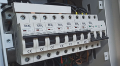 Tisíce domácností ušetria stovky eur ročne na elektrine. Stačila im na to výmena jedného zariadenia v domácnosti