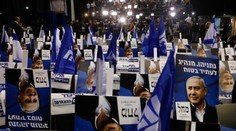Víťazom izraelských parlamentných volieb sa podľa exit pollov stal Netanjahuov Likud