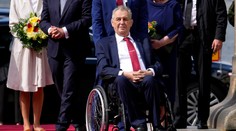 Zdravotný stav Miloša Zemana sa podľa nemocnice mierne zlepšil