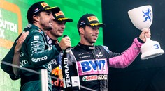 VEĽKÁ FOTOGALÉRIA: Verstappen potvrdil dominanciu a vyrovnal rekord. Pilotov v Holandsku trápilo počasie