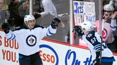Daňo hlavným hrdinom súboja zámorskej NHL