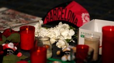Barcelona smúti za obeťami útoku, bulvár Las Ramblas opäť sprístupnili