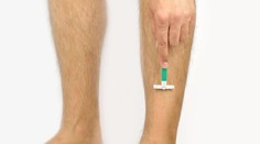 Až 47 percent mužov si depiluje aj nohy