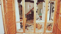 FOTO: Mestskú chatu v Novej Bani zničili vandali. Zdemolovali všetko, čo im stálo v ceste