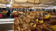 V Taliansku zatvoria všetky obchody, otvorené budú iba lekárne a potraviny