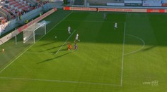 VIDEO: Krásny priamy kop i neuveriteľný záver zápasu. Komárno vyhralo v Trenčíne a Prešov je v problémoch