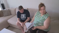 Patrik je na pol tela ochrnutý a mal sa o seba postarať sám. Ak by jeho manželka nebojovala, prišla by o príspevok