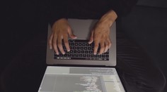 Stačil jeden klik. Muž prišiel takmer o 50-tisíc eur