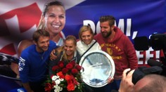 Cibulková je už doma, pozrite si jej prvé slová po prílete