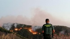 Obľúbená turistická destinácia v plameňoch. Museli evakuovať 5 000 ľudí