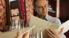 Najedol sa za stovky eur a vždy sa vyhol plateniu. Podvod v poslednej reštaurácii mu nevyšiel