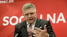 Smer kritizuje vládu pre 13. dôchodok aj minimálnu mzdu, zvažuje odvolávanie Krajniaka