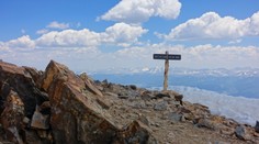 Stratený turista ignoroval telefonáty záchranárov, lebo volali z neznámeho čísla