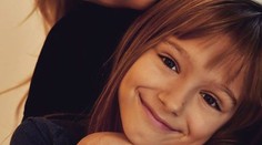 Krásna fotka Dary s dcérou. Z Loly je už veľká slečna