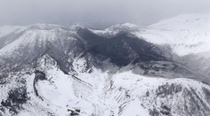 Chlapec prežil zasypaný pod snehom 40 minút, našiel ho lavínový pes