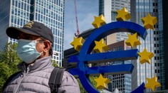 Letné prognózy naznačujú väčší prepad HDP eurozóny, než sa očakávalo