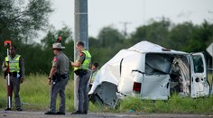 Tragická nehoda na trase, ktorú často používajú prevádzači. Zomrelo 10 ľudí