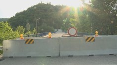 Ako v Kocúrkove. Most cez Ružín je už pol roka uzavretý pre neschopnosť úradov