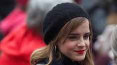 Bola by z nej okúzľujúca profesorka mágie: Emma Watson ukázala mamu!