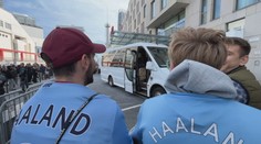 Zobrali si voľno v práci, niektorí vynechali školu. Fanúšikovia Manchestru City nakoniec boli sklamaní