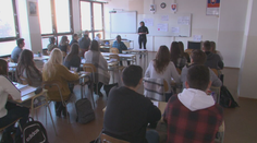 Začala sa bitka o miesta na stredných školách. Deviataci musia na prijímačkách dokázať, že na to majú