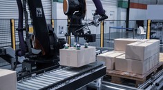 Robot rozdrvil mužovi hlavu a hrudník. Pomýlil si ho s krabicou so zeleninou