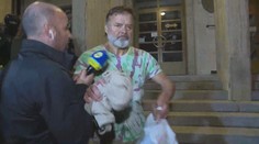 Dědeček údajne znovu šoféroval. Fotografie, ktoré kolujú internetom, sú hoax