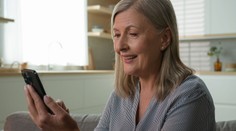 Hnev vystriedala obrovská radosť. Dôchodkyňa vyhrala v lotérii vďaka omylu