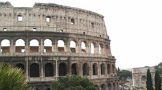 Taliani by mali prejaviť v nedeľu solidaritu a navštíviť múzeá