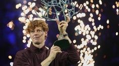 Jannik Sinner sa opäť stane svetovou jednotkou. Hviezdny Talian ovládol turnaj v Paríži